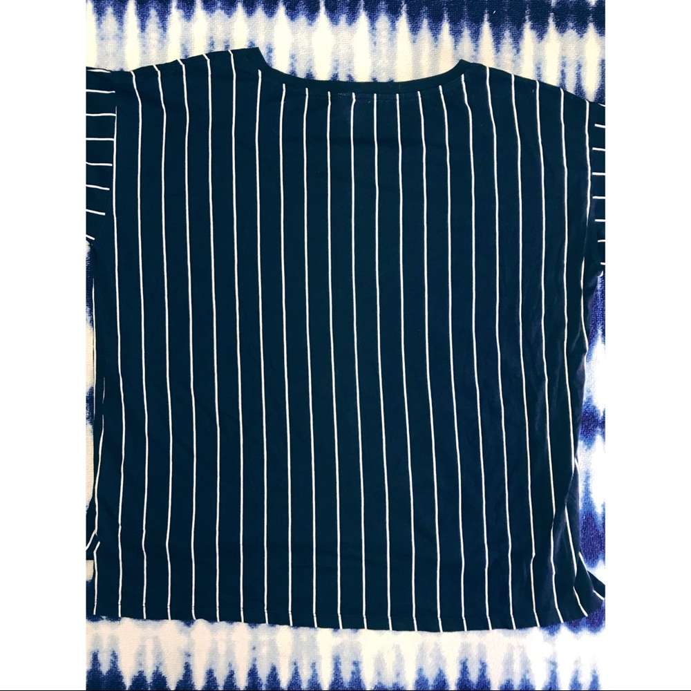 H&M Varsity Tee - Picture 7 of 8